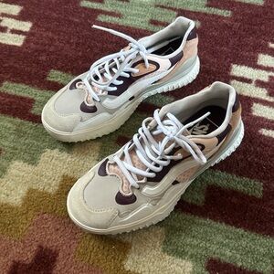 Vans Ultra Range Shoes